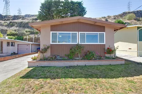 141 Pecks Ln, South San Francisco, CA 94080