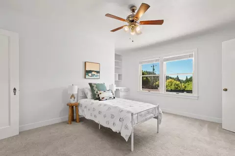 Bedroom - 7337 Glen Haven Rd, Soquel, CA 95073 photo 5 of 11