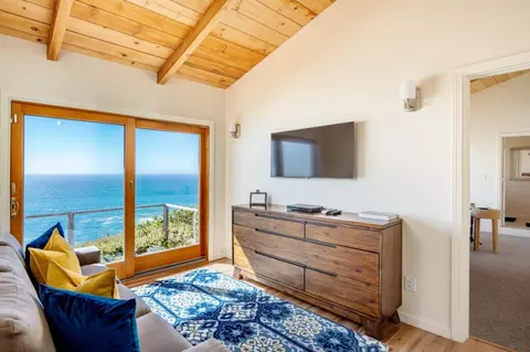 Living - 40990 Highway 1, Big Sur, CA 93920 photo 7 of 9