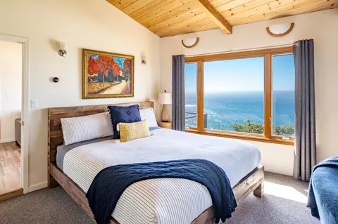 Bedroom - 40990 Highway 1, Big Sur, CA 93920 photo 2 of 5