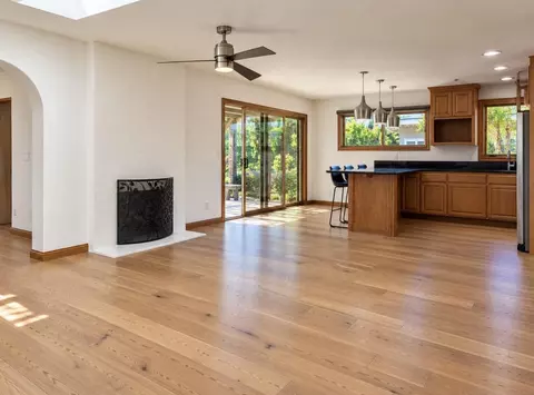 Living - 22484 Estoque Pl, Salinas, CA 93908 photo 4 of 5