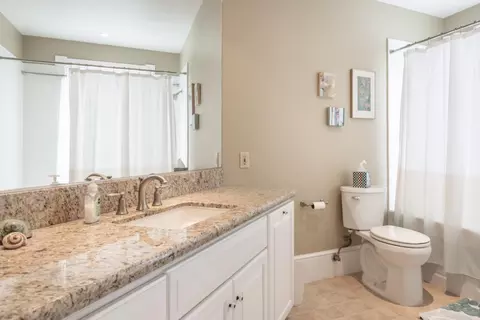 Bath - 441 Pine Ave, Pacific Grove, CA 93950 photo 1 of 2