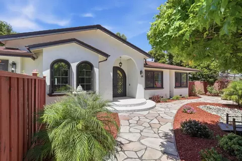 13371 Quito Rd, Saratoga, CA 95070