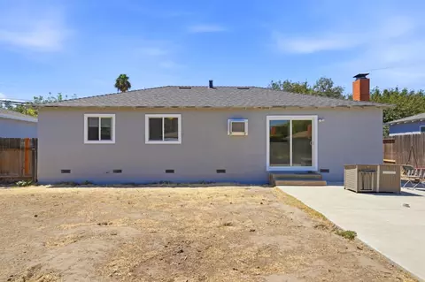 Exterior - 1909 Evergreen Ave, Modesto, CA 95350 photo 5 of 7