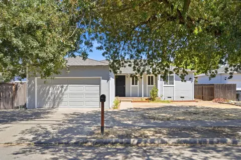 Exterior - 1909 Evergreen Ave, Modesto, CA 95350 photo 2 of 7