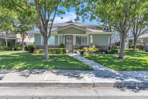 1327 Scossa Ave 4, San Jose, CA 95118