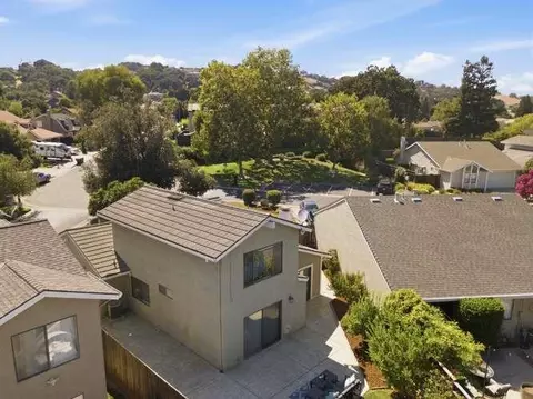 View/Area - 8710 Jan Dr, Gilroy, CA 95020 photo 6 of 7