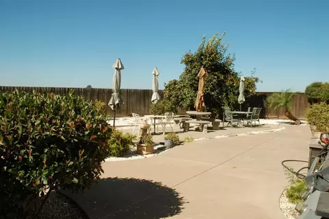 Exterior - Tulloch Dr, Tracy, CA 95304 photo 5 of 7