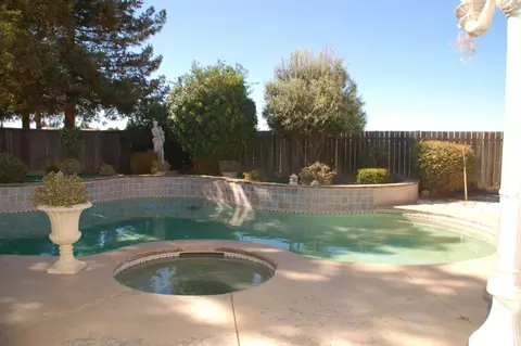 Exterior - Tulloch Dr, Tracy, CA 95304 photo 7 of 7