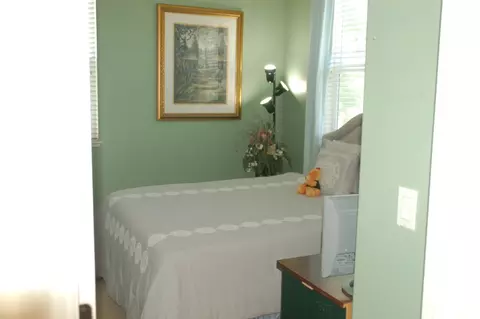 Bedroom - Tulloch Dr, Tracy, CA 95304 photo 3 of 4