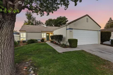 1385 Kelly Park Cir, Morgan Hill, CA 95037
