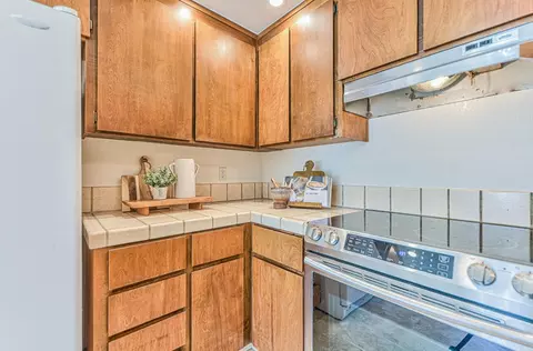 Kitchen - 4402 Starboard Ct, Soquel, CA 95073 photo 3 of 4