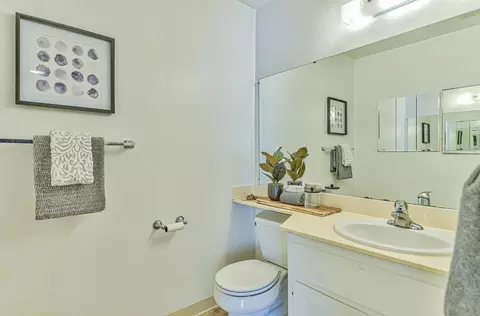 Bath - 4402 Starboard Ct, Soquel, CA 95073 photo 1 of 3