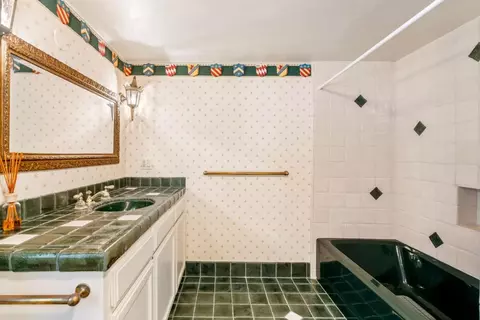 Bath - 1237 Sombria Ln, Pebble Beach, CA 93953 photo 5 of 5