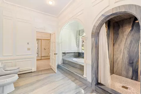 Bath - 1237 Sombria Ln, Pebble Beach, CA 93953 photo 2 of 5