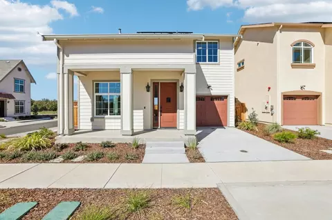 1122 Emersyn St, Hollister, CA 95023