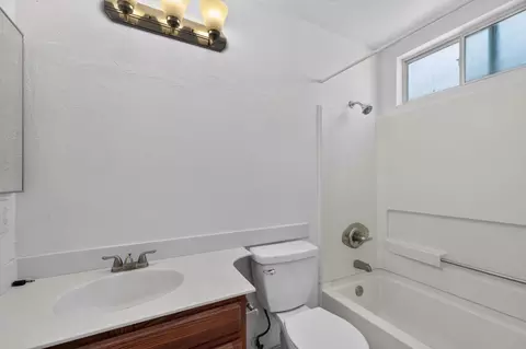 Bath - Morris Ave, Greenfield, CA 93927 photo 1 of 2