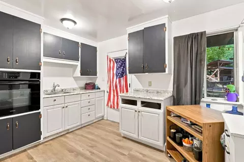 Kitchen - 7820 Highway 9, Ben Lomond, CA 95005 photo 5 of 5