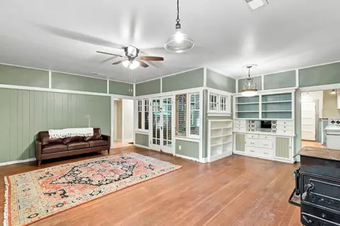 Living - 7820 Highway 9, Ben Lomond, CA 95005 photo 1 of 4