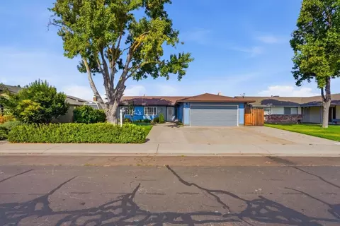Exterior - 865 Locust Ave, Manteca, CA 95337 photo 7 of 7