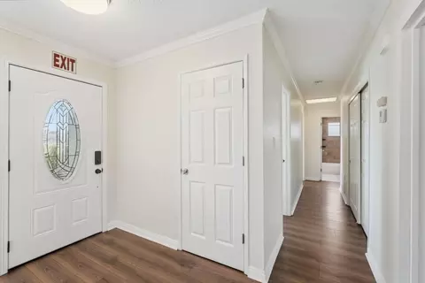 Entry Way - 865 Locust Ave, Manteca, CA 95337 photo 1 of 1