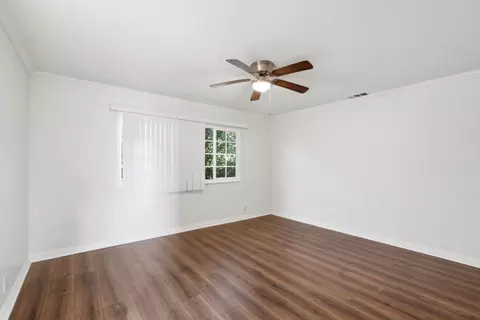 Bedroom - 865 Locust Ave, Manteca, CA 95337 photo 3 of 3