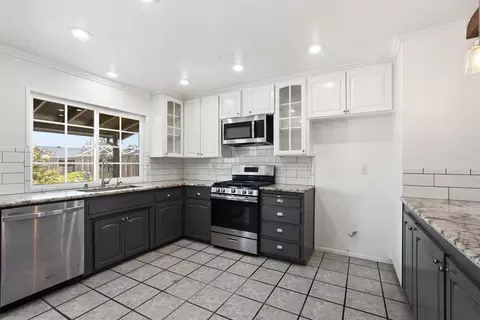 Kitchen - 865 Locust Ave, Manteca, CA 95337 photo 2 of 2
