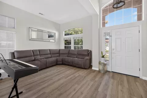 Entry Way - 5409 Greco Ln, Salida, CA 95368 photo 4 of 5