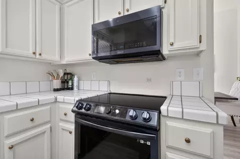 Kitchen - 5409 Greco Ln, Salida, CA 95368 photo 3 of 4