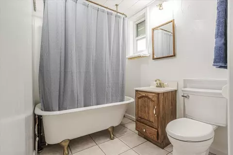 Bath - 1045 Forest Way, Brookdale, CA 95007 photo 1 of 2