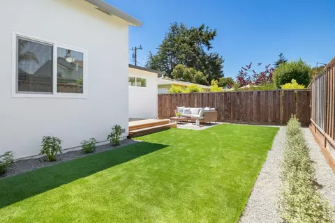 Exterior - 4805 Emerald St, Capitola, CA 95010 photo 8 of 9