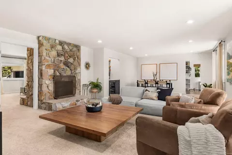 Living - 504 Cuesta Dr, Aptos, CA 95003 photo 3 of 6