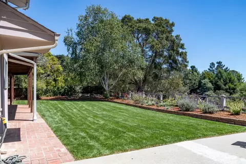Exterior - 504 Cuesta Dr, Aptos, CA 95003 photo 2 of 5