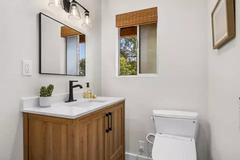Bath - 504 Cuesta Dr, Aptos, CA 95003 photo 5 of 5