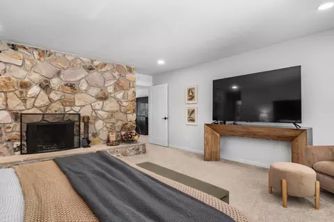 Bedroom - 504 Cuesta Dr, Aptos, CA 95003 photo 2 of 12