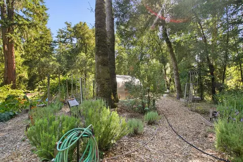 Exterior - 15 Heritage Rd, La Honda, CA 94020 photo 10 of 16