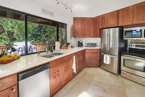 Kitchen - 15 Heritage Rd, La Honda, CA 94020 photo 2 of 2