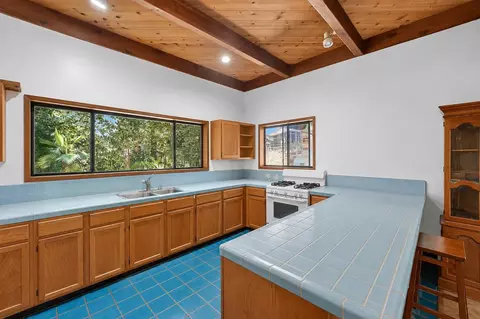 Kitchen - 3750 Trout Gulch Rd, Aptos, CA 95003 photo 1 of 4