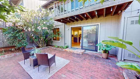 584 Spinnaker Ct, Santa Cruz, CA 95062