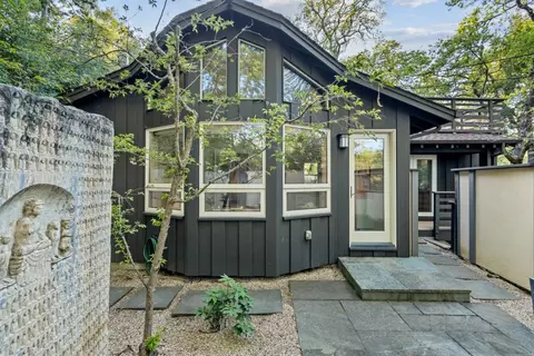 176 Los Trancos Cir, Portola Valley, CA 94028