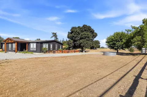 Exterior - 8885 New Ave, Gilroy, CA 95020 photo 10 of 15