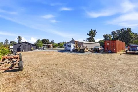 Exterior - 8885 New Ave, Gilroy, CA 95020 photo 11 of 15