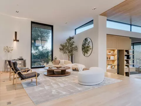 Living - 2 Rumsen Trce, Carmel, CA 93923 photo 2 of 7