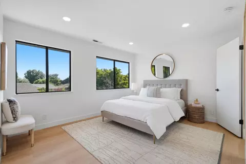 Bedroom - 168 Granada Dr, Mountain View, CA 94043 photo 1 of 4