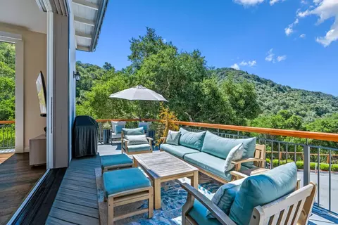 790 Country Club Dr, Carmel Valley, CA 93924