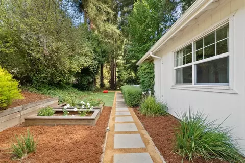 Exterior - 4000 Glen Haven Rd, Soquel, CA 95073 photo 4 of 23