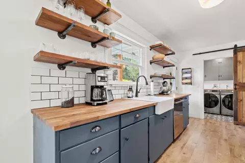 Kitchen - 4000 Glen Haven Rd, Soquel, CA 95073 photo 1 of 6