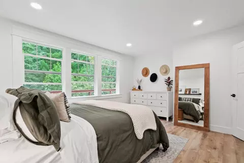 Bedroom - 4000 Glen Haven Rd, Soquel, CA 95073 photo 2 of 7