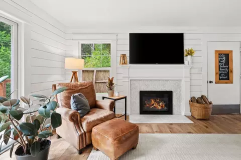 Living - 4000 Glen Haven Rd, Soquel, CA 95073 photo 7 of 10