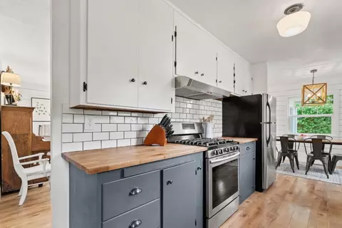 Kitchen - 4000 Glen Haven Rd, Soquel, CA 95073 photo 3 of 6